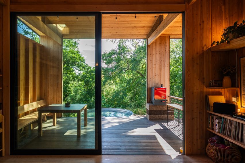 Plant-based cabin in Austin, Texas