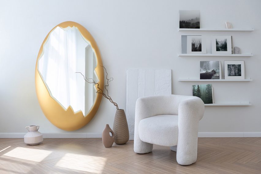 Gold mirror by Soldi Design