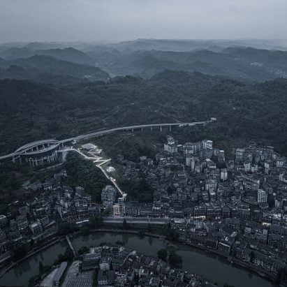 Fenghuang Maglev Station City Entrance and Landscape Leisure Trail by Yang Ying Design Studio