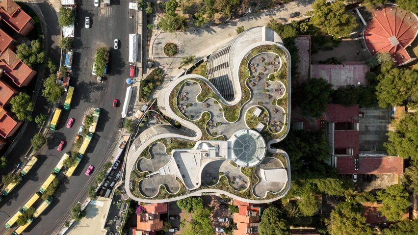 Curved tower in Mexico City