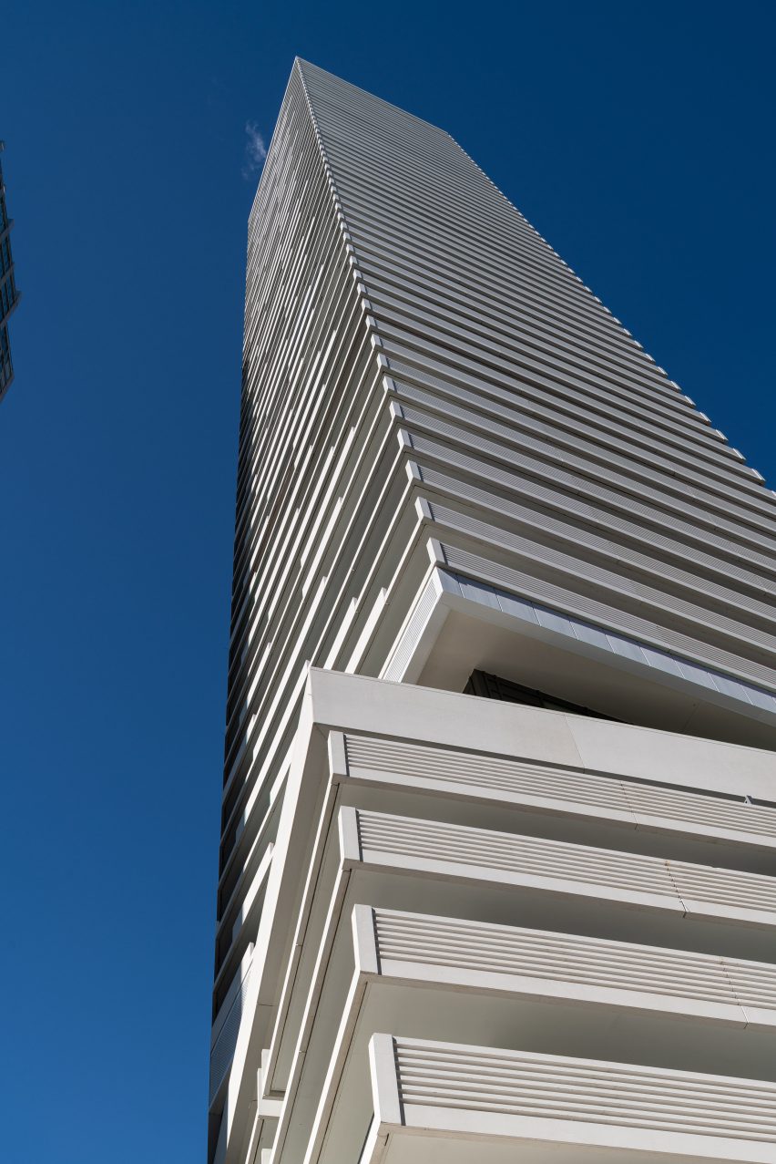 View of 2221 Yonge Street Tower from ground level