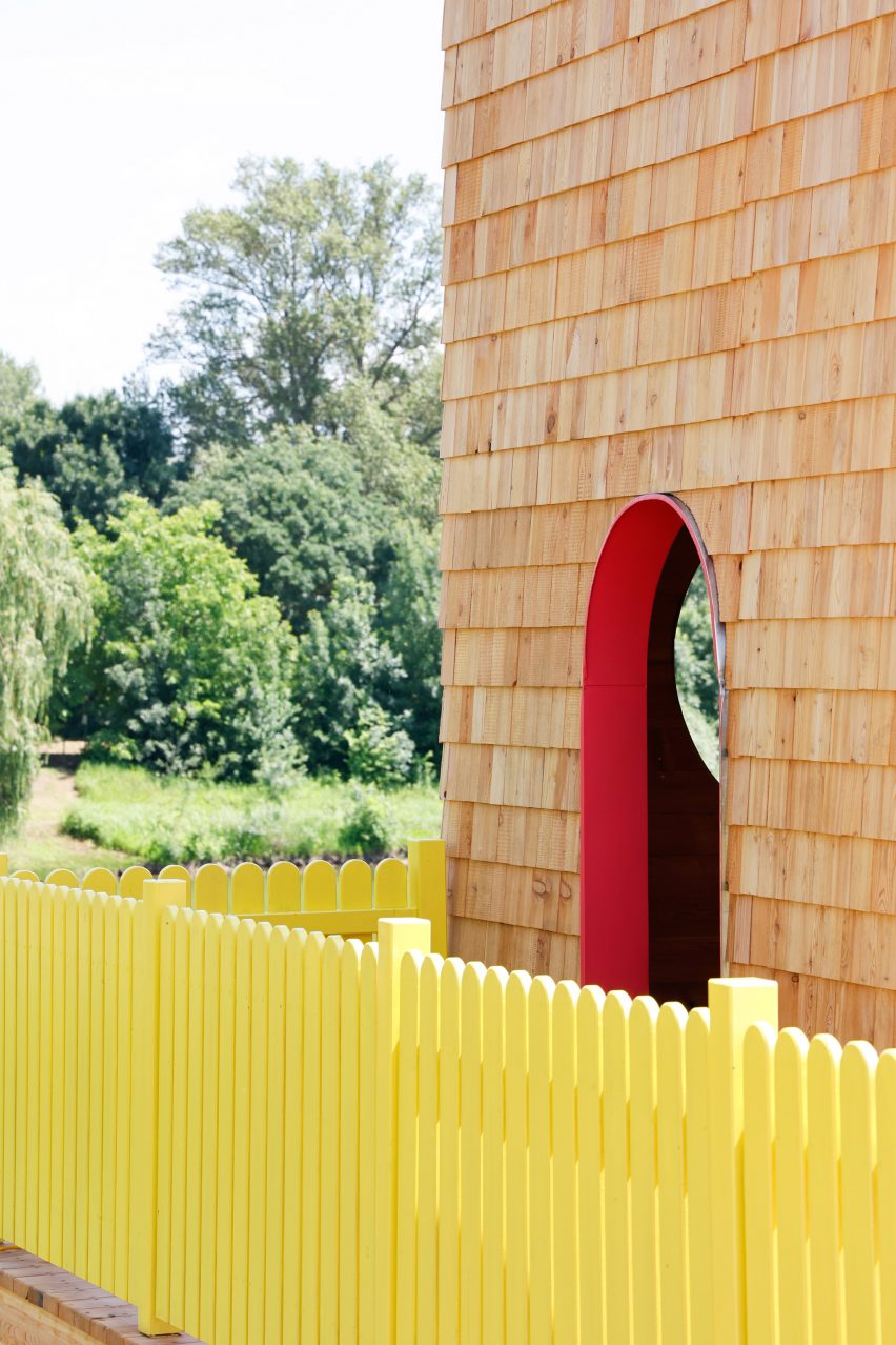 Yellow fence at Pier 1/2 in Austria