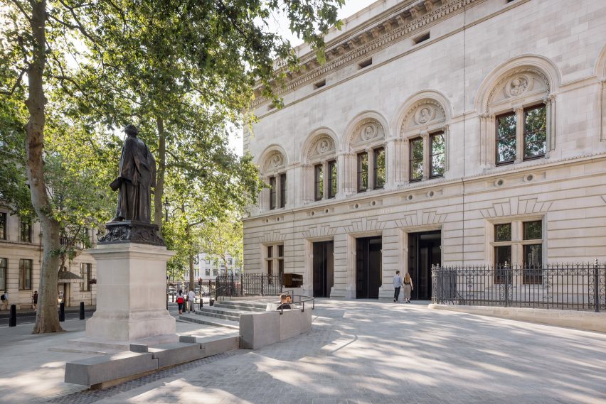 Stirling Prize-shortlisted National Portrait Gallery