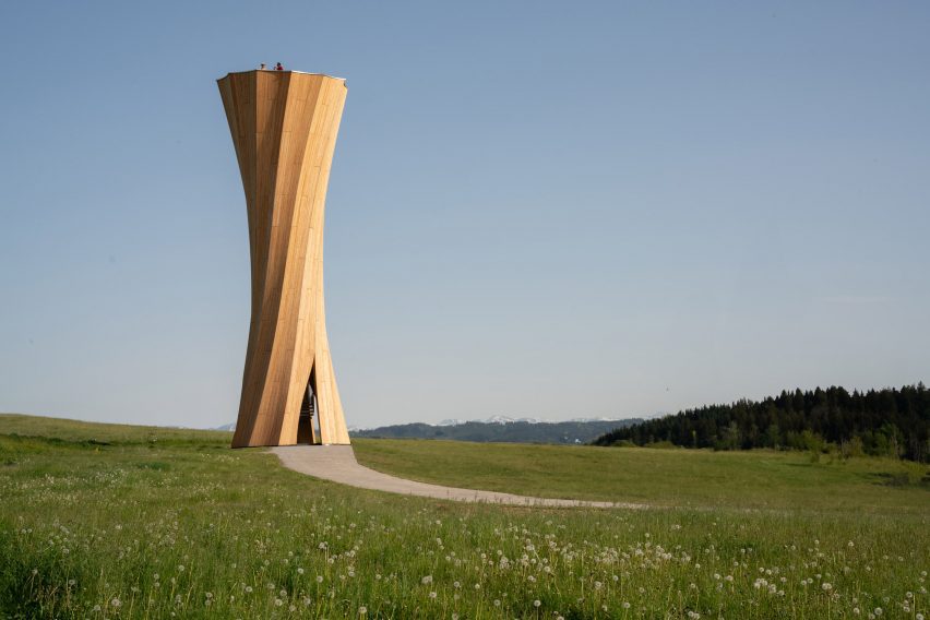 Twisting Wangen Tower by the University of Stuttgart