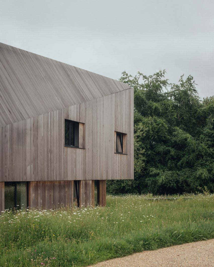 Timber-clad home by Studio Bark