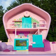 Polly Pocket compact by Airbnb