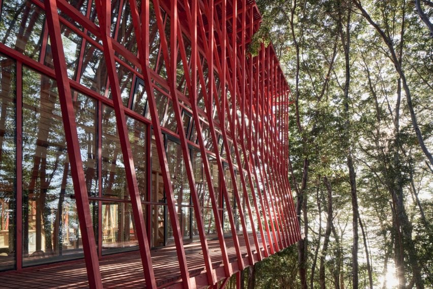 Red wooden latticed facade