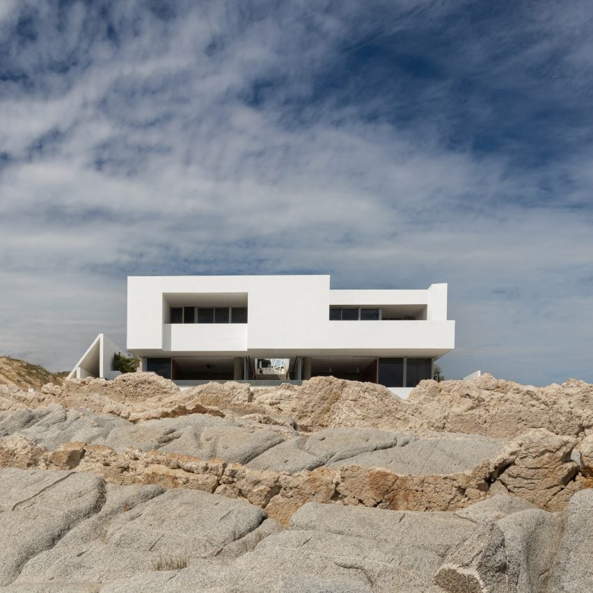 white house on mexican cliffside