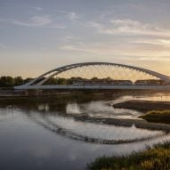 Küstrin-Kietz Rail Crossing by Knight Architects