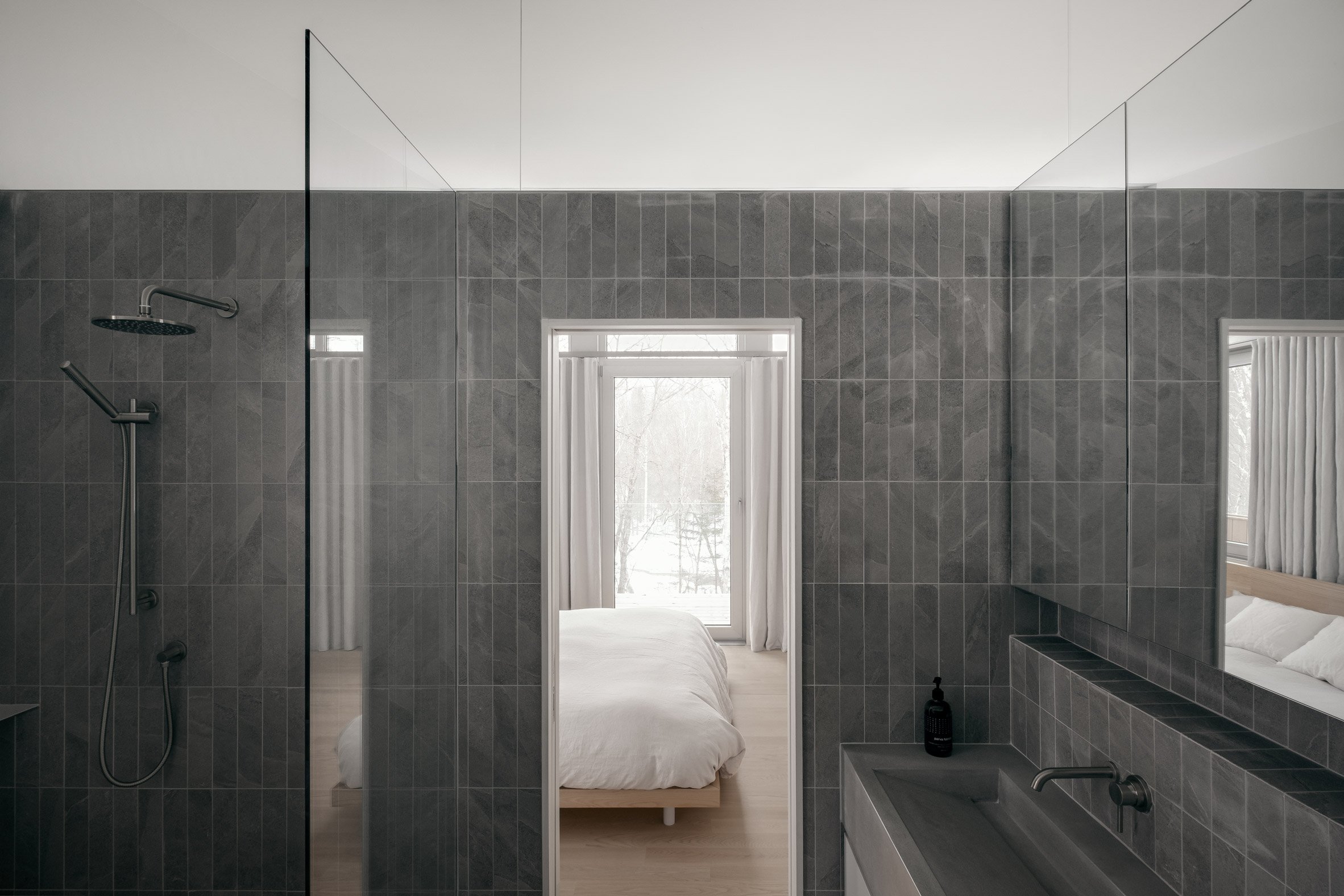 Bathroom of Résidence des Rapides by Appareil Architecture