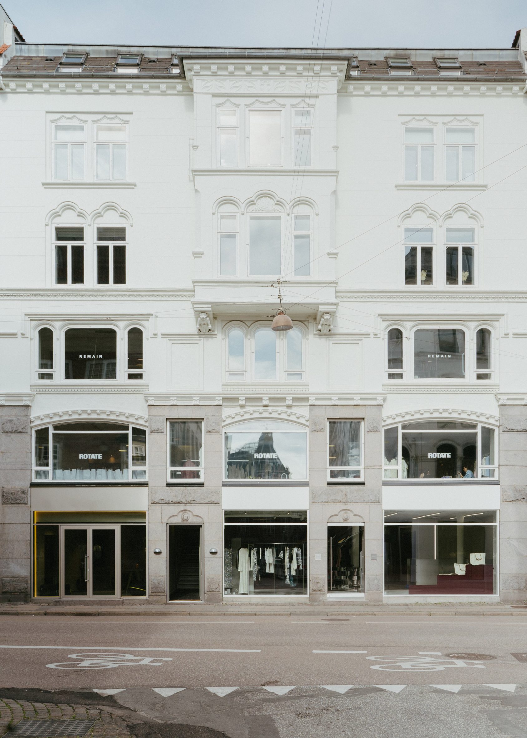 Exterior of Rotate store by Thibaut Allgayer