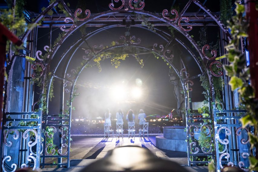 Stage design by Stufish at Reading festival