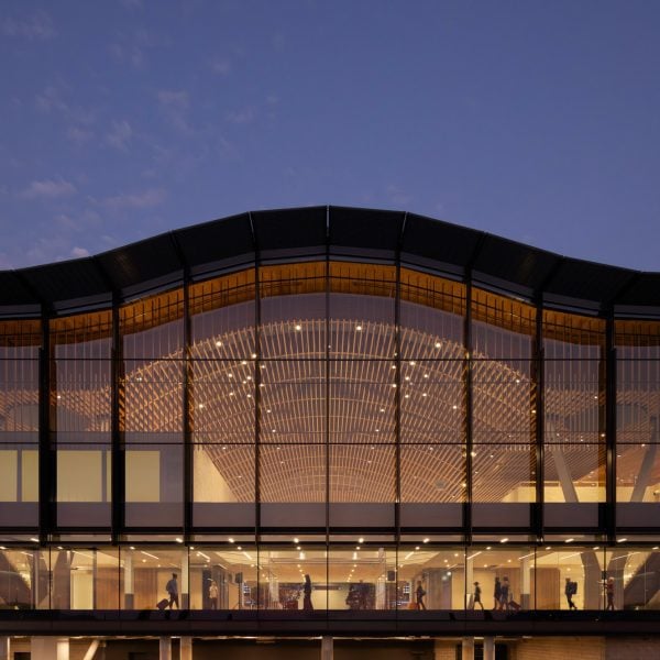 ZGF Architects builds solid wood roof on Portland Airport terminal