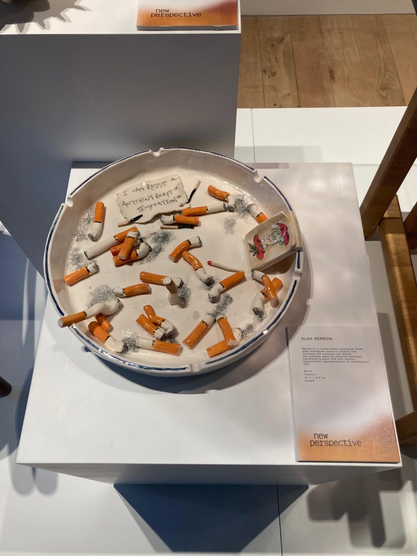 Porcelain cigarette butts