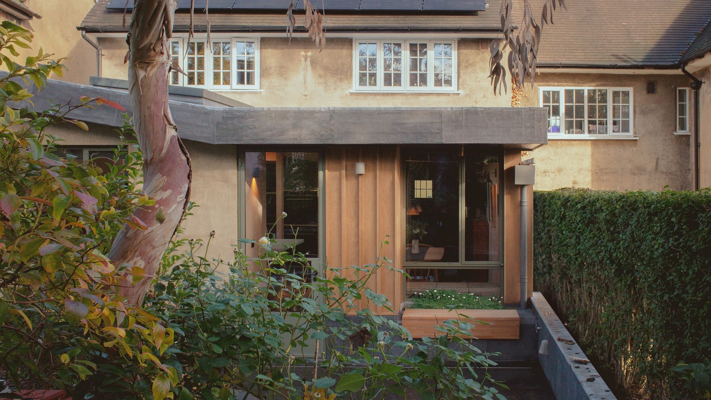 https://static.dezeen.com/uploads/2024/09/allotment-cottage-pensaer-architecture-residential-london-houses-extensions_dezeen_2364_hero.jpg