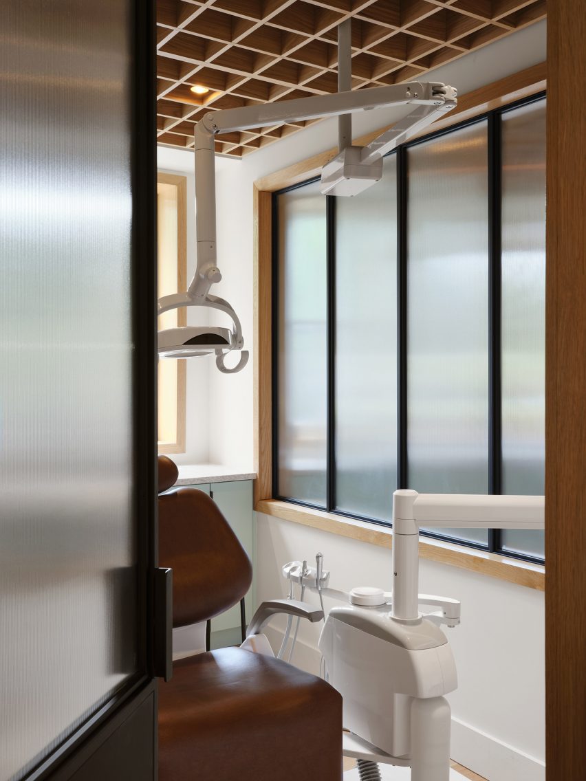 Dental consultation room with fluted glass panels