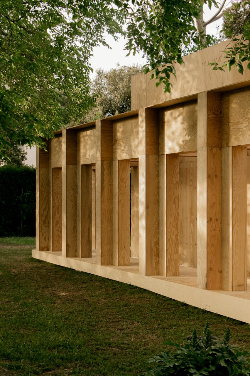 Plywood pavilion in Rome