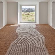 Lines rug by Mayice for Gan