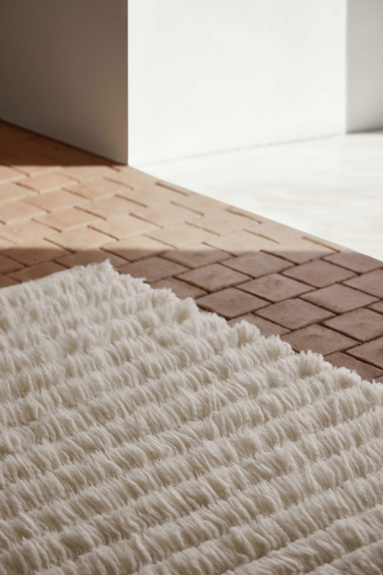 Lines rug by Mayice for Gan