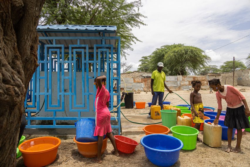 Luanda Waterpoints by Paulo Moreira