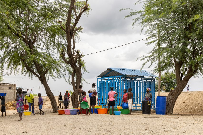 Luanda Waterpoints by Paulo Moreira