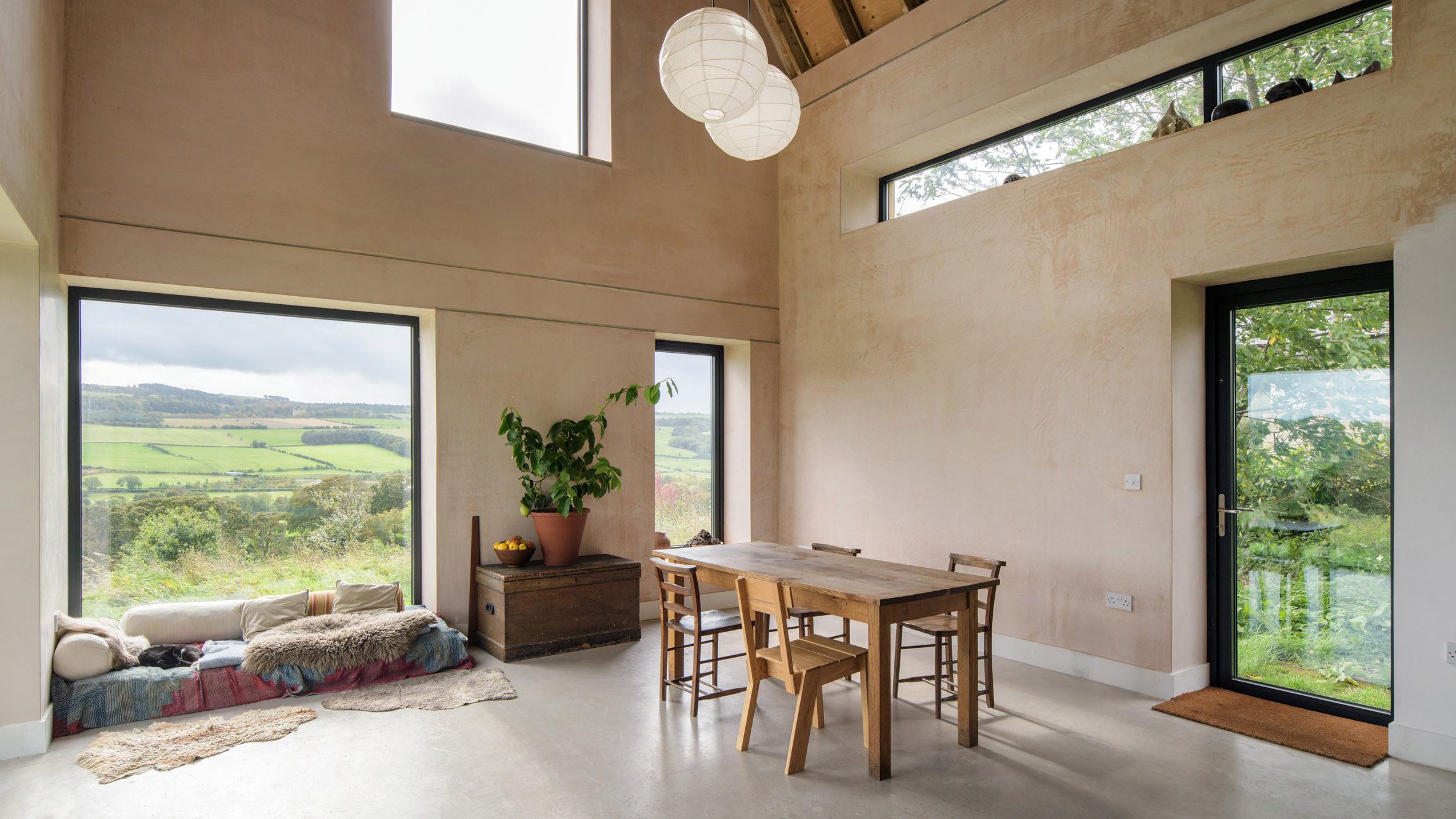 https://static.dezeen.com/uploads/2024/09/north-bank-elliot-architects-tyne-valley-house-architecture-photos-jill-tate-hero.jpg