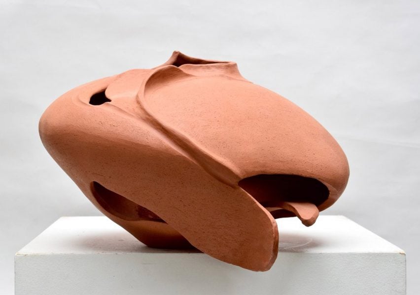 Amorphous clay vessel by Bisila Noha