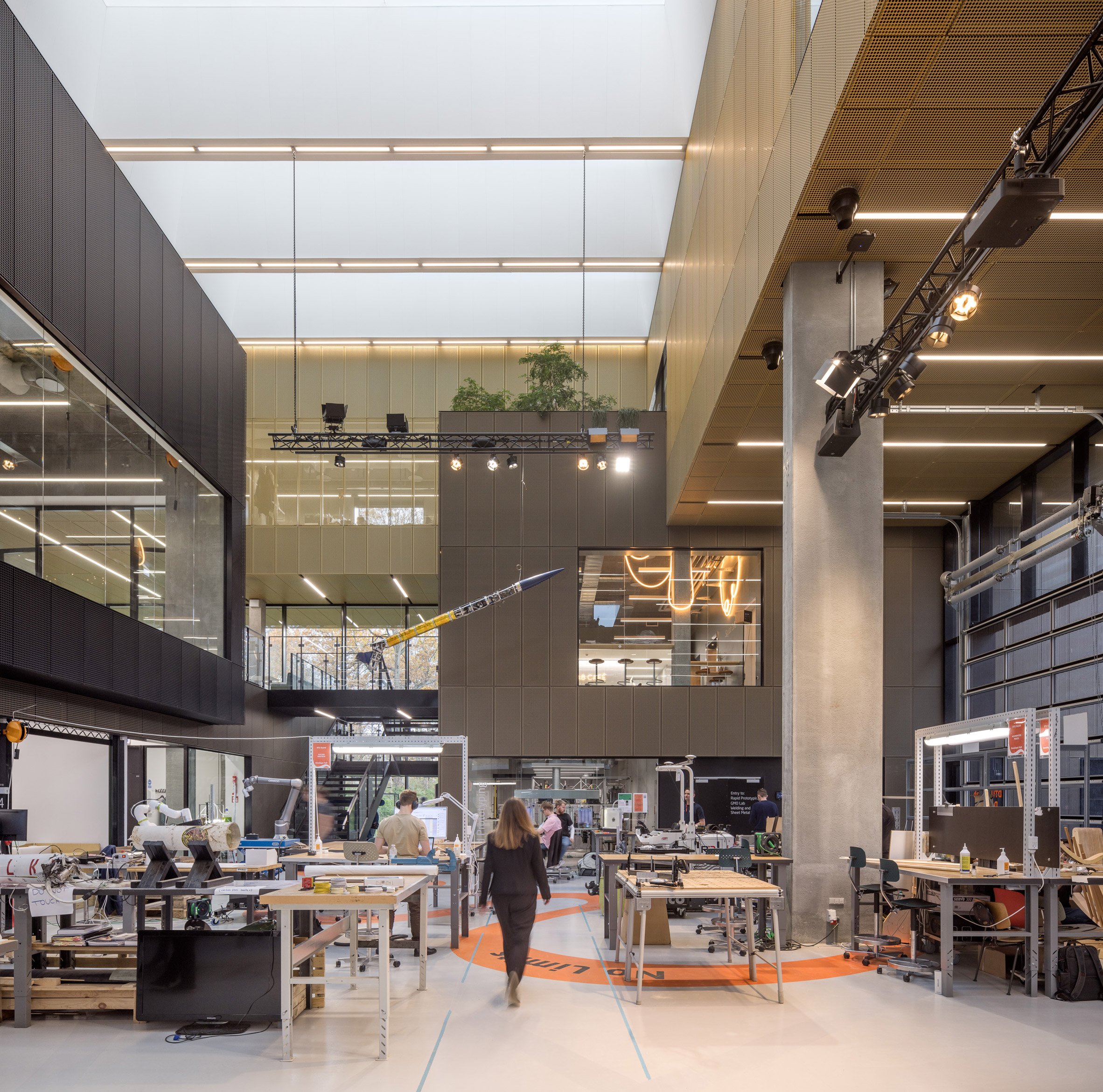 Lab interior at Denmark university by Rørbæk og Møller Arkitekter