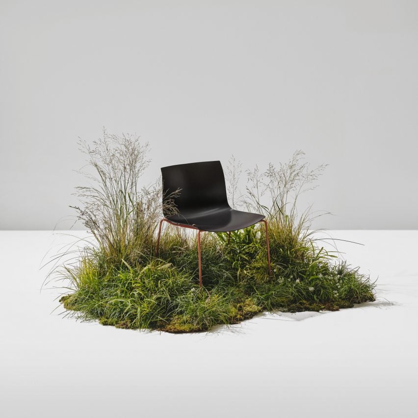 Catifa Carta chair by Arper