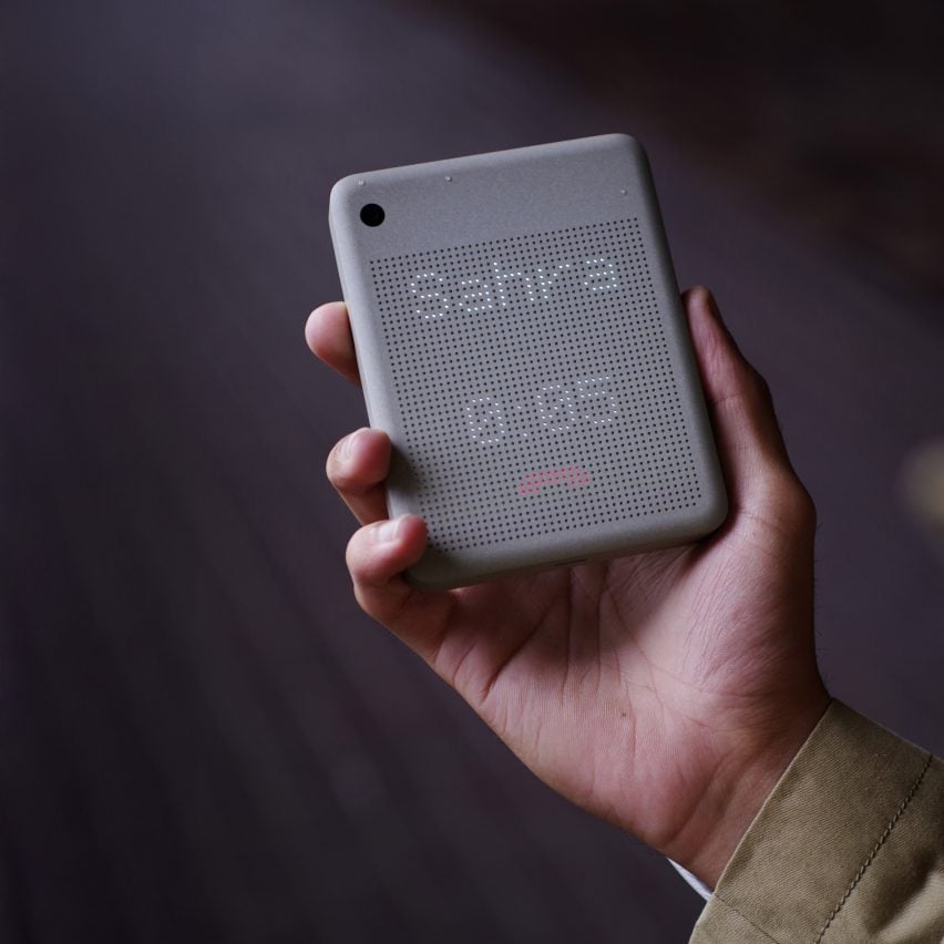 SUSA device being held in user's hand