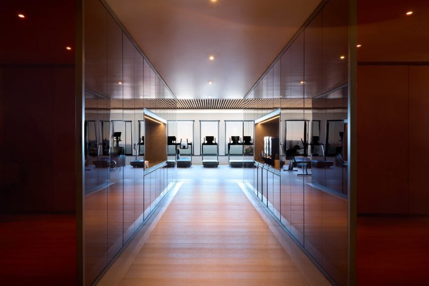 gym in transamerica pyramid