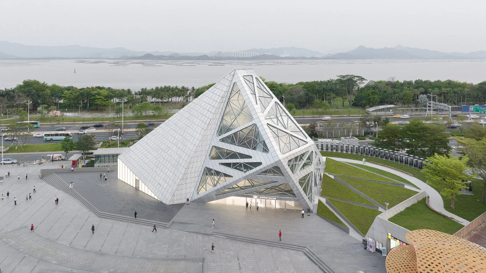 DJI’s Irregular Pyramid-Shaped Flagship Store