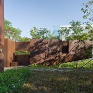 Qiaochengbei Park Visitor Centre by Atelier Xi