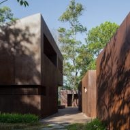 Qiaochengbei Park Visitor Centre by Atelier Xi