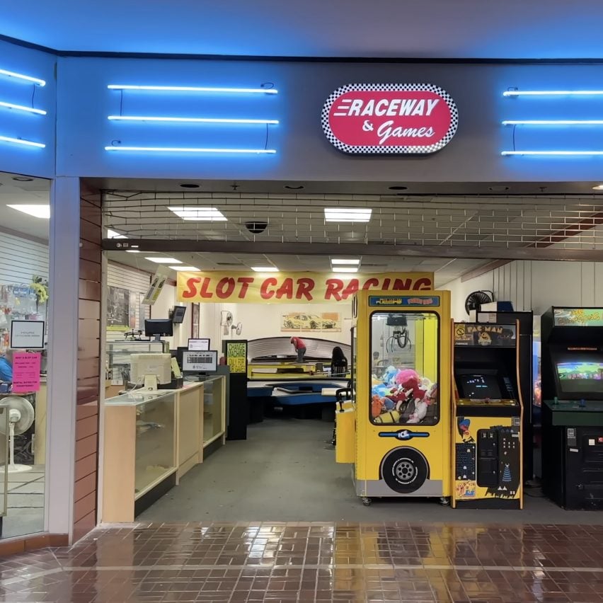 Dead Mall Walking captures the "kenopsia" of fading shopping centres