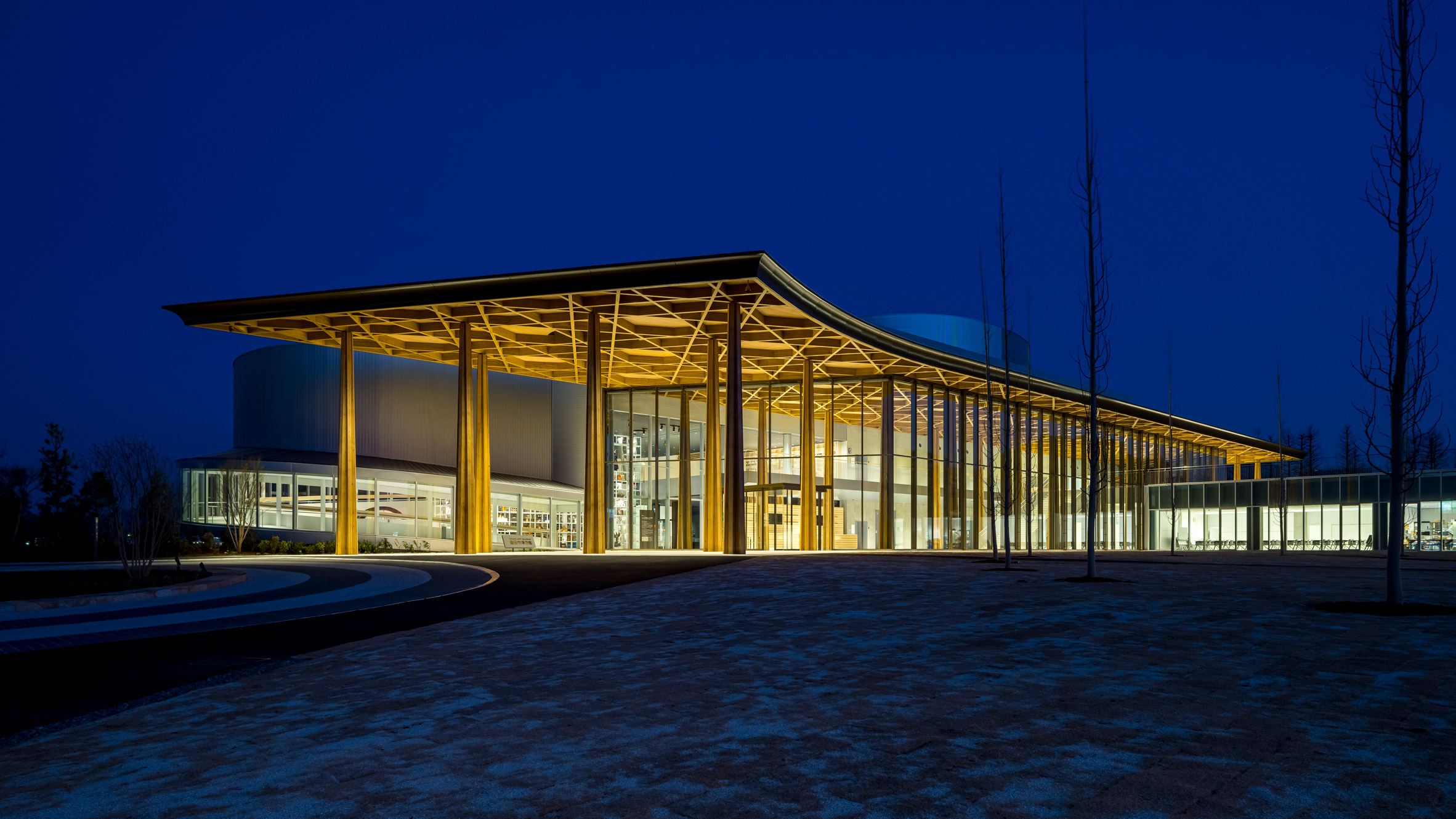 https://static.dezeen.com/uploads/2024/10/hero-toyota-city-museum-shigeru-ban-japan_dezeen_2364_col_5.jpg