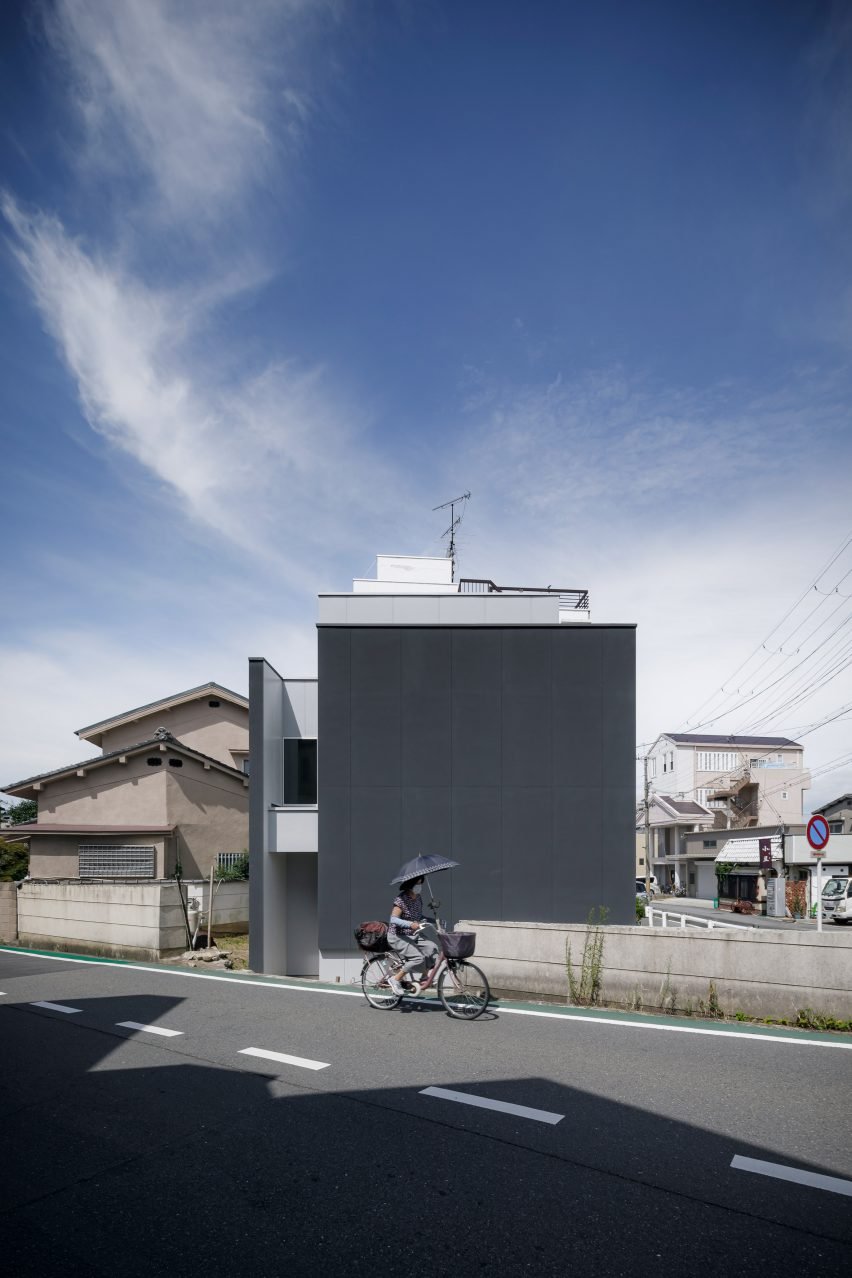 Osaka home by Fujiwaramuro Architects