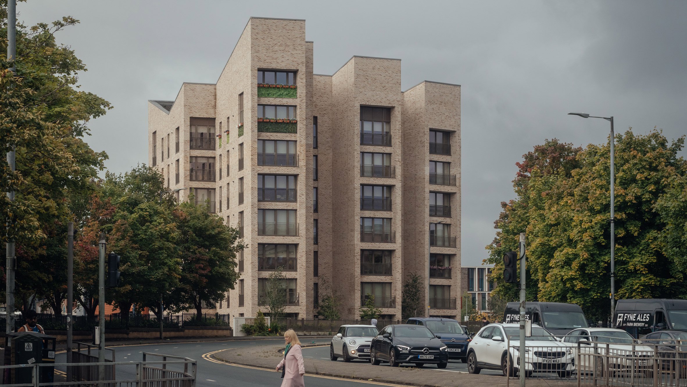 https://static.dezeen.com/uploads/2024/10/north-gate-social-housing-pagepark-architects-hero_dezeen_2364_col_0.jpg