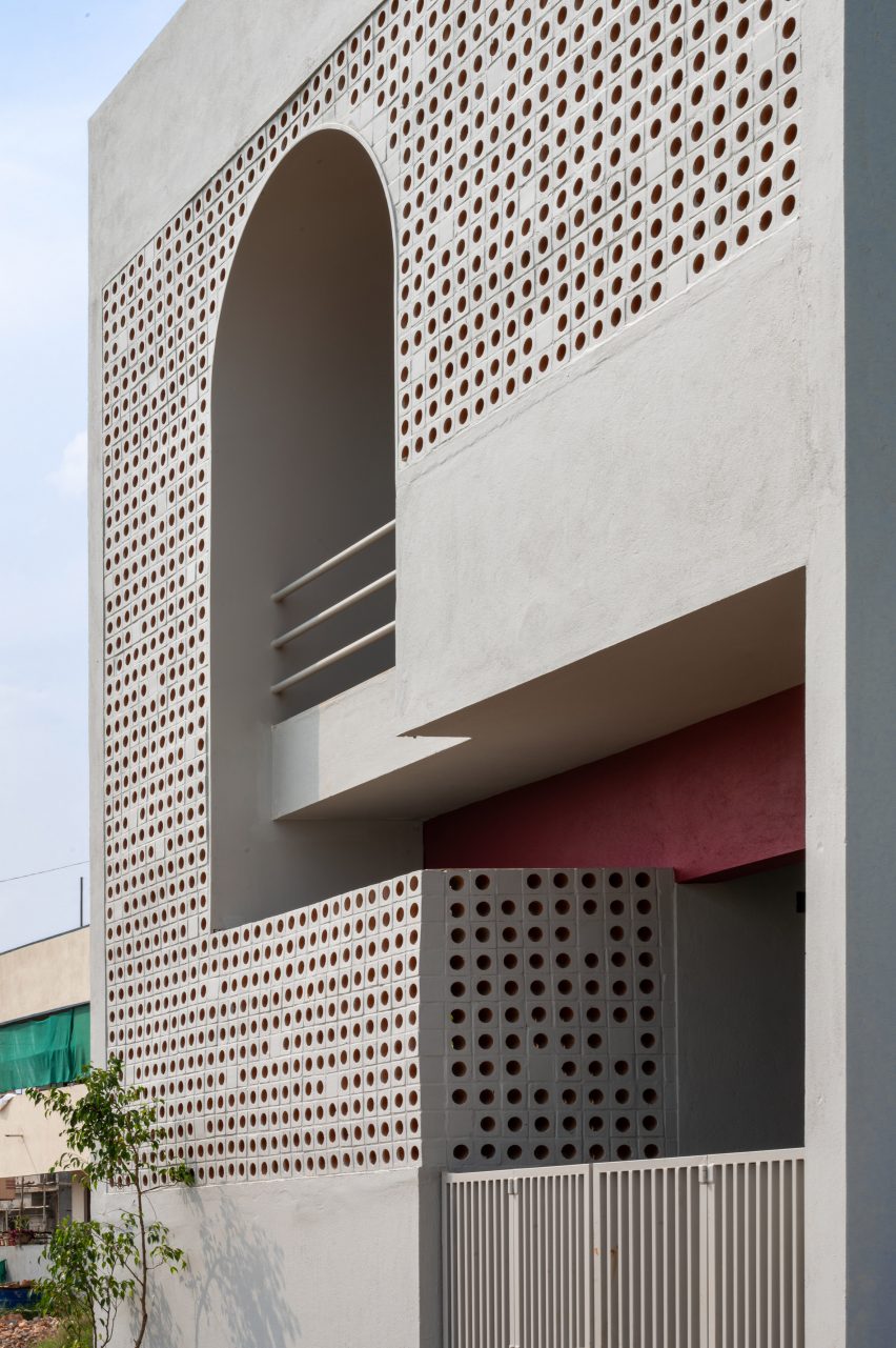 Facade of Porous Adobe by Rahul Pudale Design