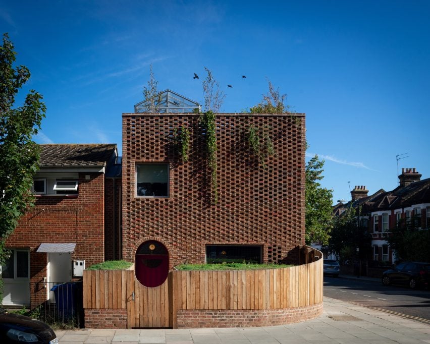 Projet d'autoconstruction de Peckham House par Surman Weston