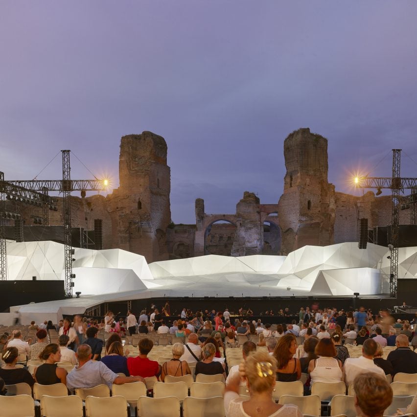 Tosca and Turandot set design by Studio Fuksas