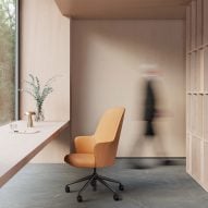 Aleta Executive chair by Jaime Hayon for Viccarbe