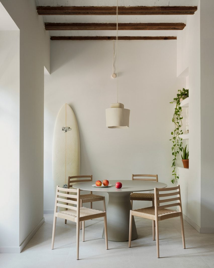 Dining space within home renovation by Paloma Bau