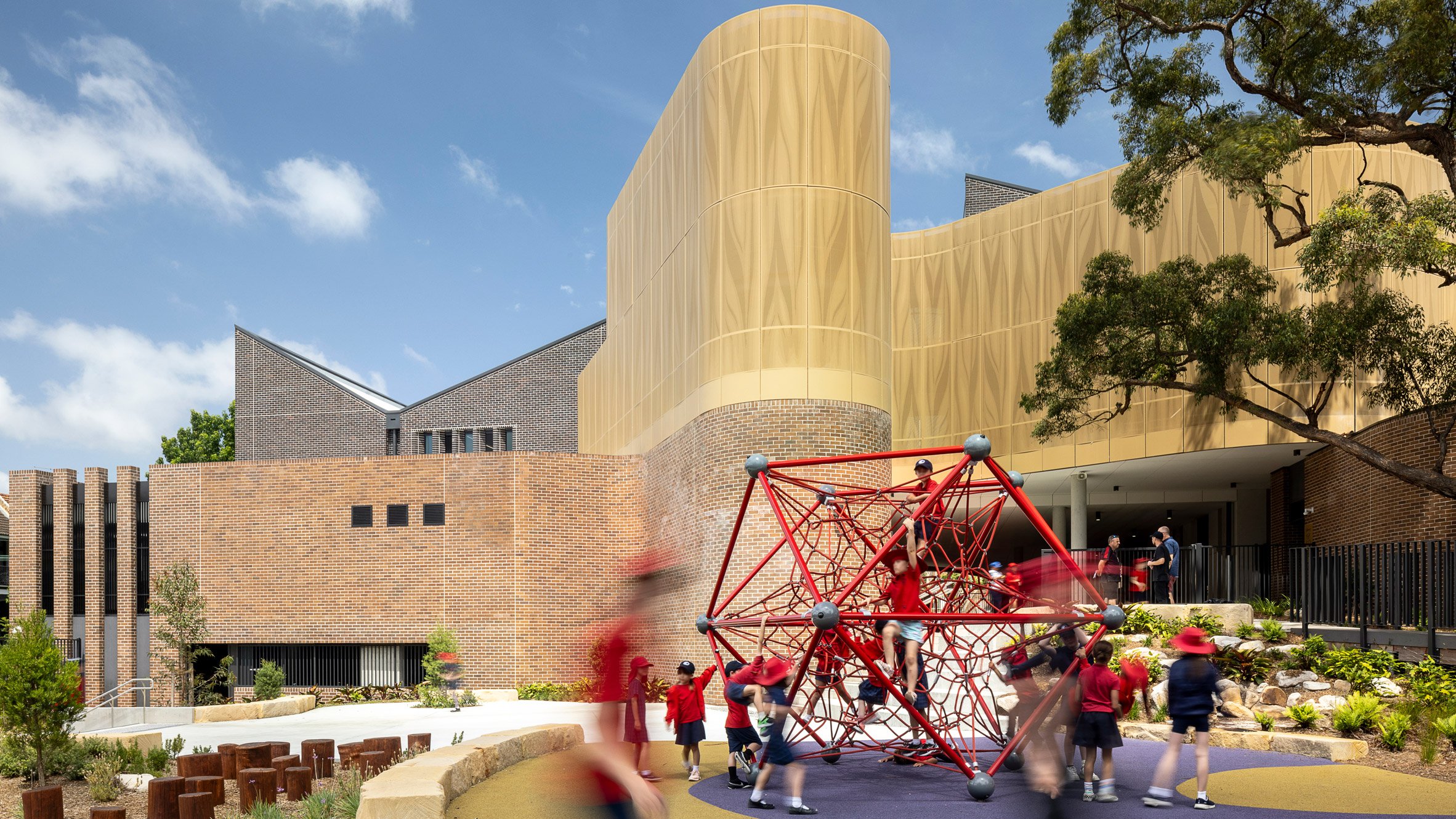 https://static.dezeen.com/uploads/2024/11/darlington-public-school-fjcstudio-hero_dezeen_2364_col_1.jpg