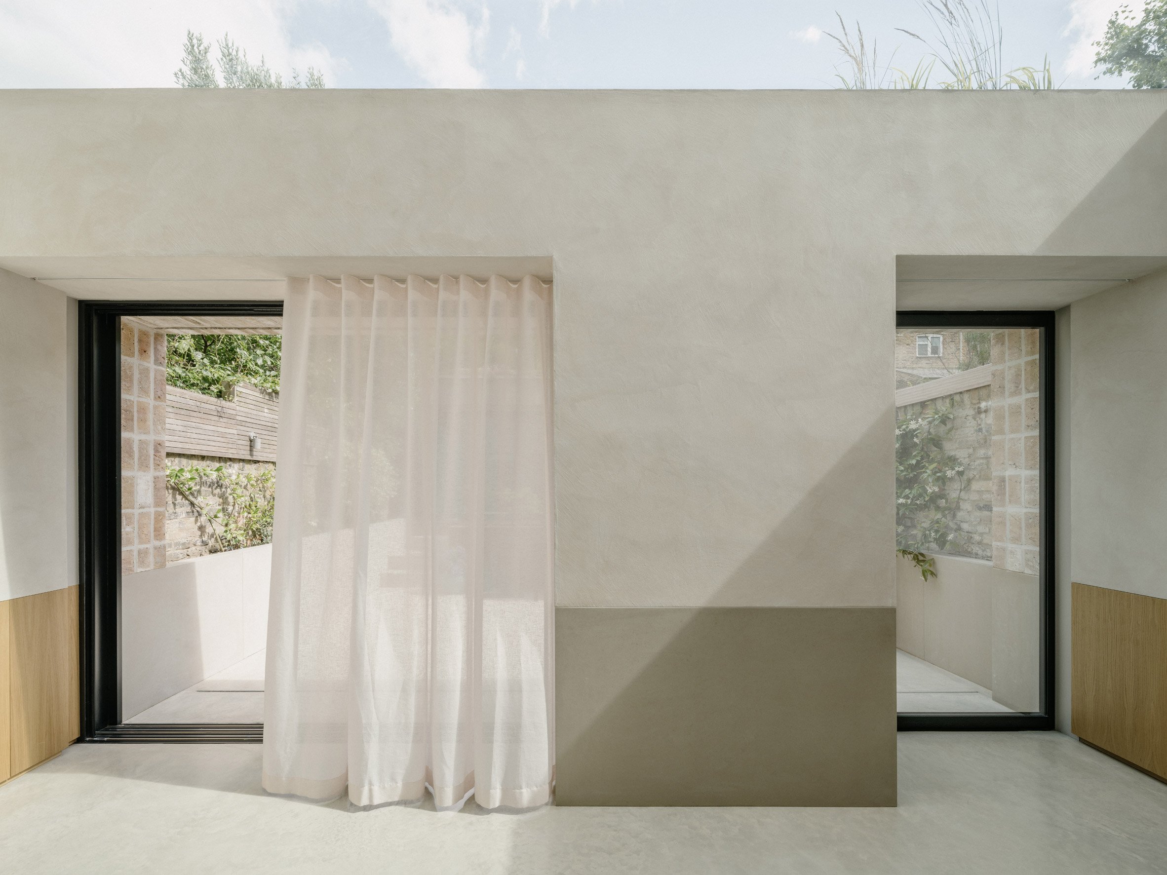 Interior view of London house extension by DHaus