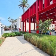 Espacio Libertad red pavilion by K+M Arquitectura y Urbanismo