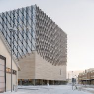 Elding Oscarson completes "open and free" Frihamnskyrkan church in Gothenburg