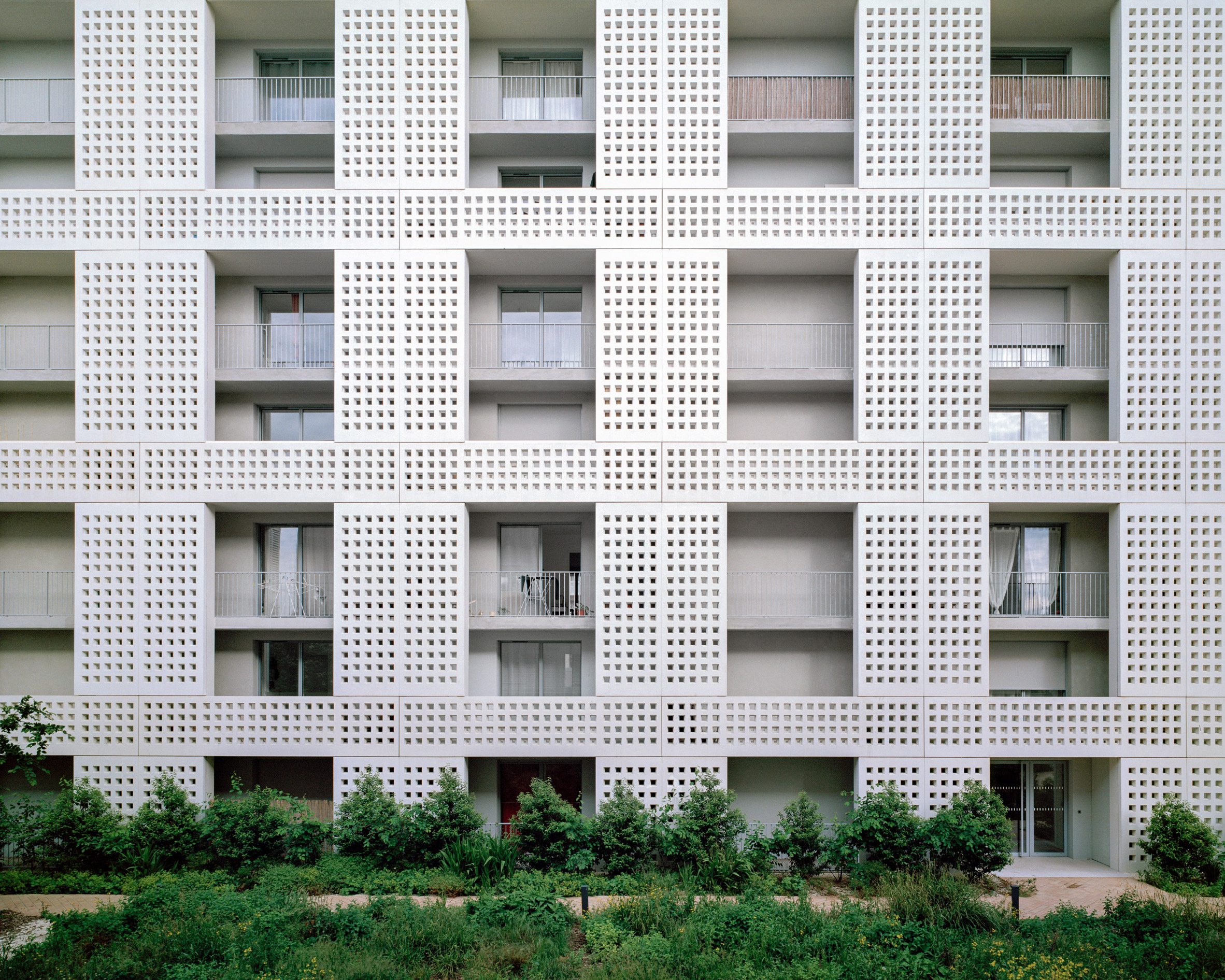 Exterior view of block within Amédée Saint-Germain district in Bordeaux