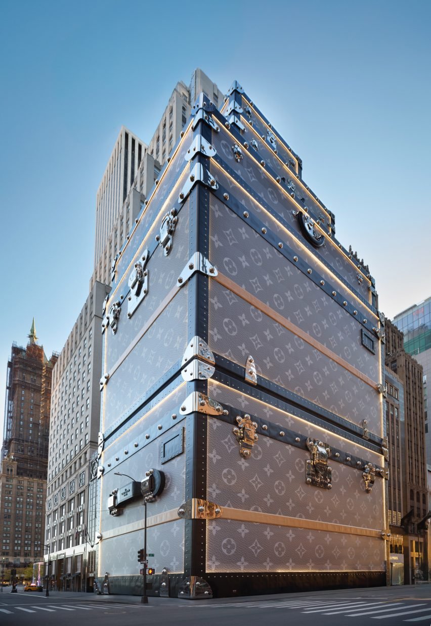 LV trunk scaffolding