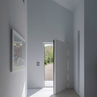 Weald House by Mailen Design and Peter Bradford Architects